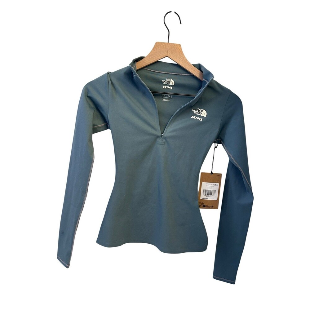 SKIMS & THE NORTH FACE - REFINA LONG SLEEVE TOP  X small  (Kyanite) Authentic